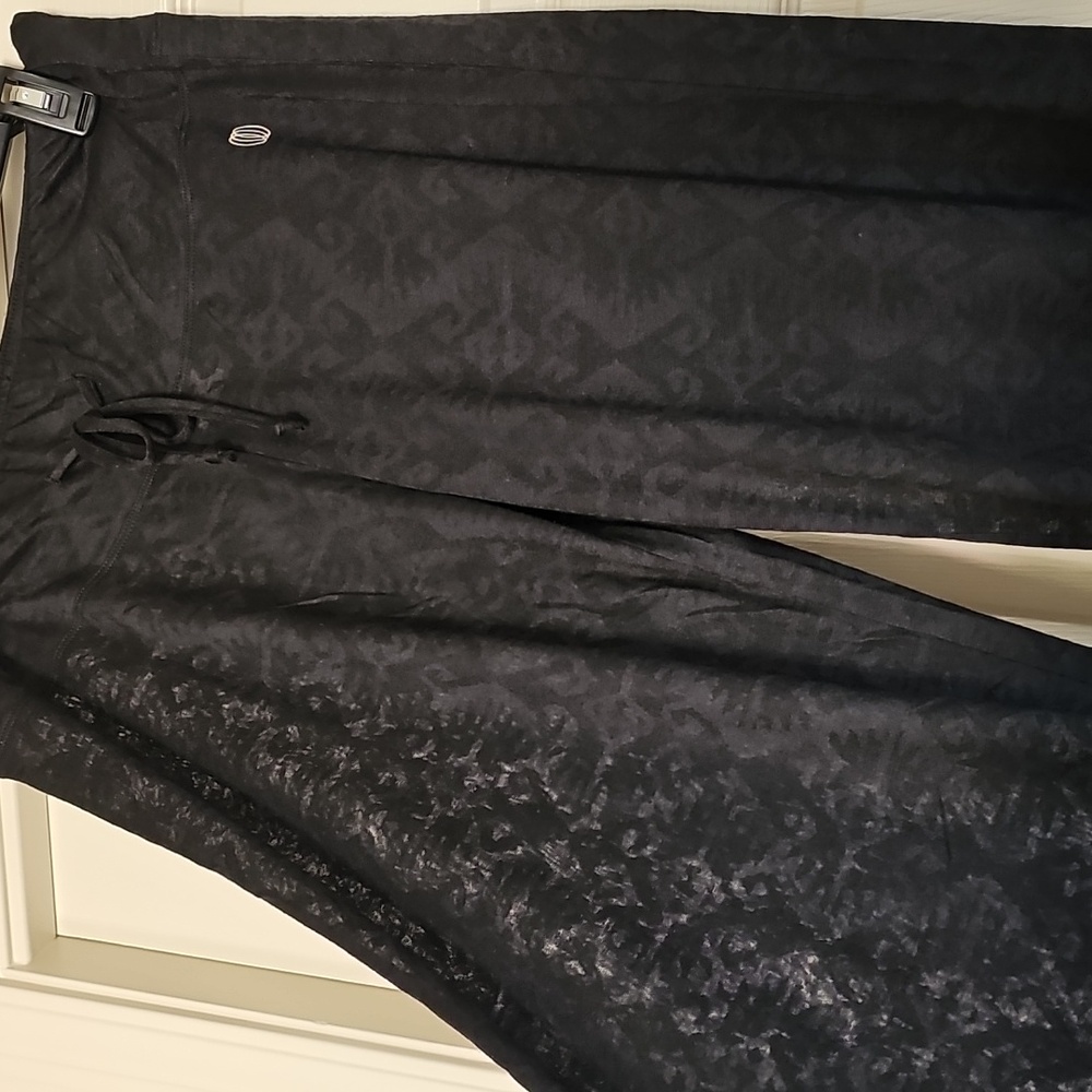 Balance Collection Wide Leg Pants - Picture 3 of 16